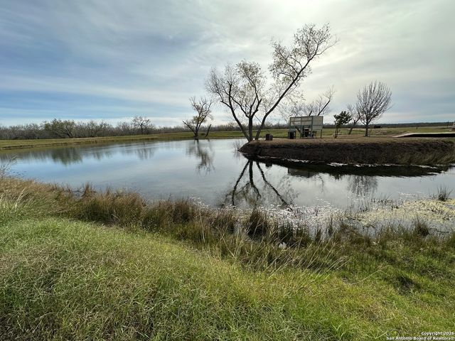 1485 Fm 2579, Floresville, TX 78114