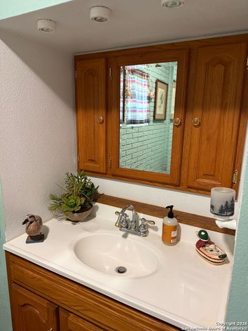 1485 Fm 2579, Floresville, TX 78114