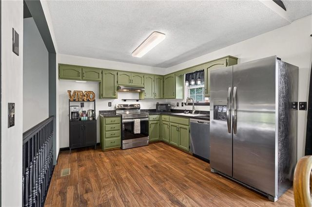 1711 Christi Lane, Raymore, MO 64083
