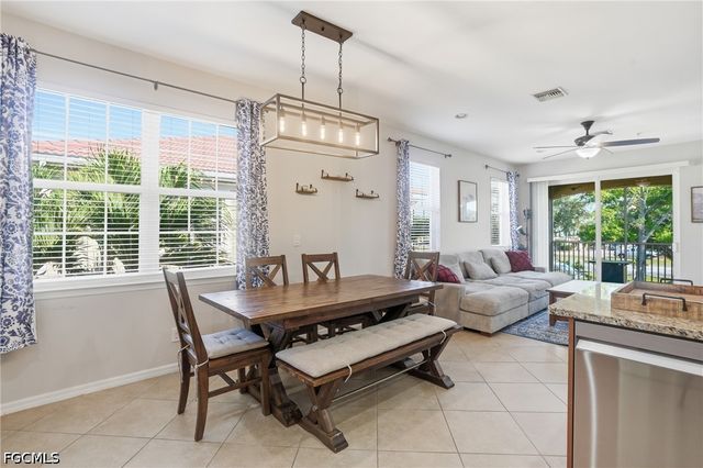 8515 Oakshade CIR 201, Fort Myers, FL 33919