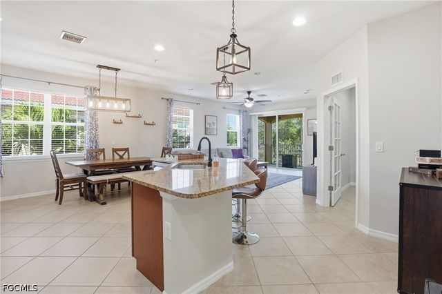 8515 Oakshade CIR 201, Fort Myers, FL 33919