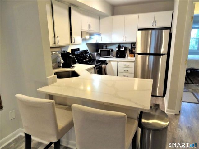 65 Ellsworth Street 303, Bridgeport, CT 06605