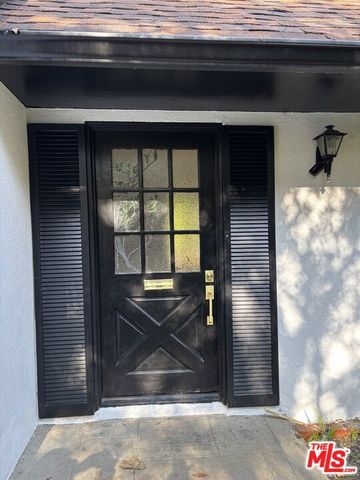 643 Hightree Road, Santa Monica, CA 90402