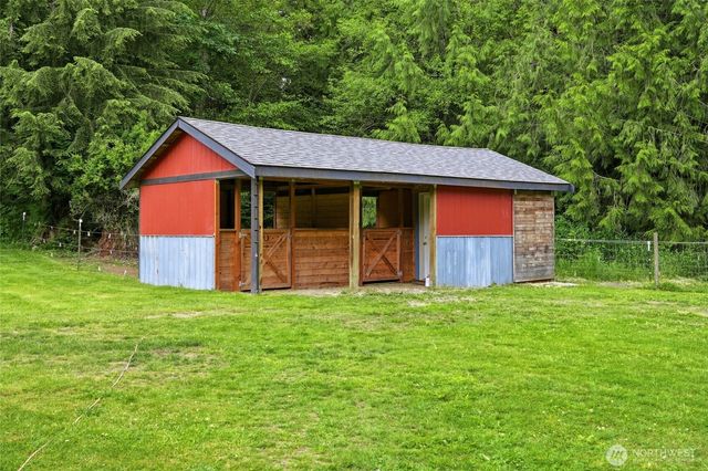 5919 Scherrer Road, Granite Falls, WA 98252