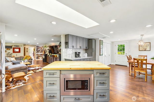5919 Scherrer Road, Granite Falls, WA 98252