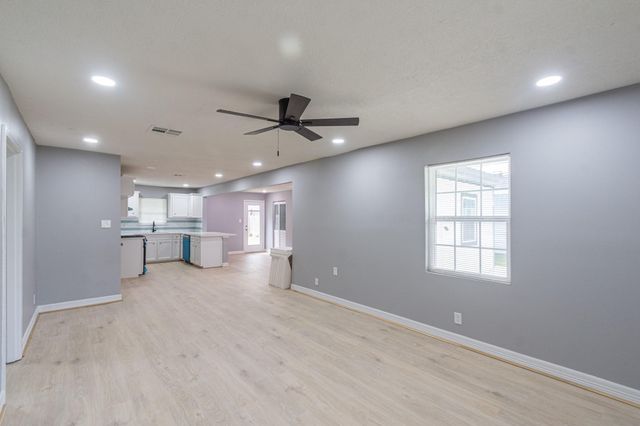 2114 Linden Creek Lane, Houston, TX 77017