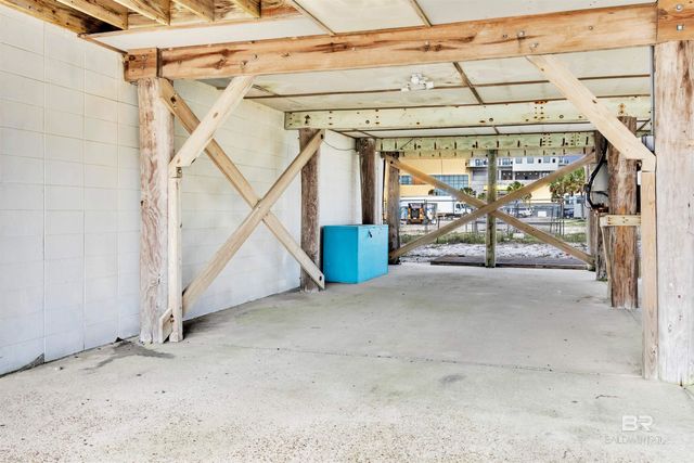 110 W 2nd Street 3, Gulf Shores, AL 36542