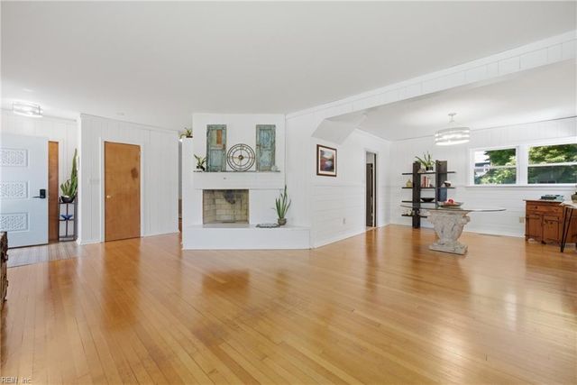 4021 Chesapeake AVE, Hampton, VA 23669
