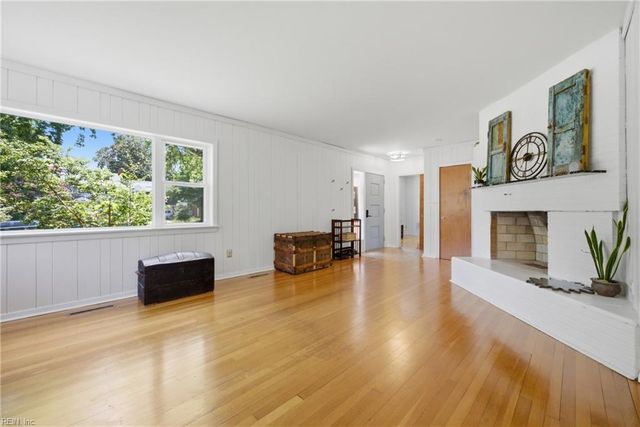 4021 Chesapeake AVE, Hampton, VA 23669