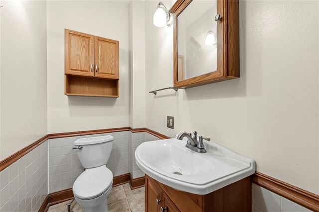3424 Holmes Street, Kansas City, MO 64109