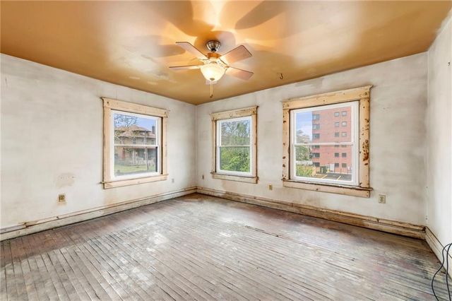 3424 Holmes Street, Kansas City, MO 64109