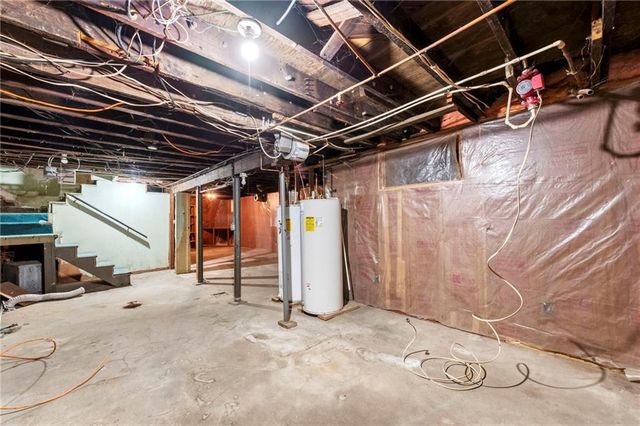 3424 Holmes Street, Kansas City, MO 64109