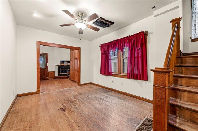 3424 Holmes Street, Kansas City, MO 64109