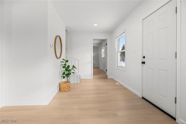 790 Kenilworth Avenue, Sheffield Lake, OH 44054