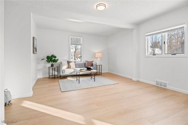 790 Kenilworth Avenue, Sheffield Lake, OH 44054