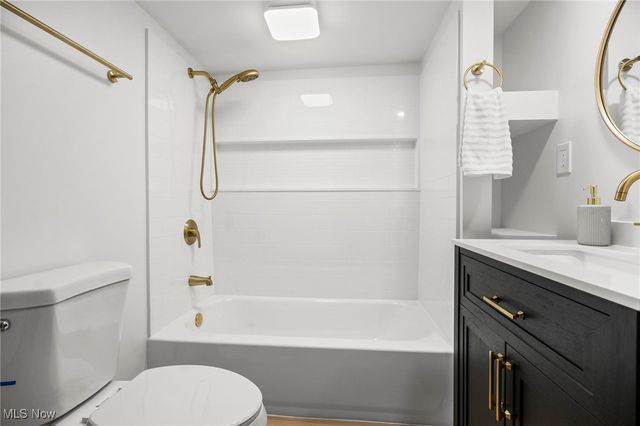 790 Kenilworth Avenue, Sheffield Lake, OH 44054