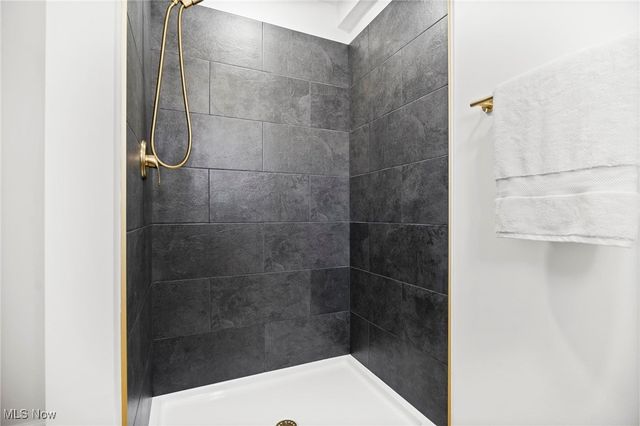 790 Kenilworth Avenue, Sheffield Lake, OH 44054