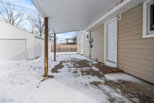 790 Kenilworth Avenue, Sheffield Lake, OH 44054