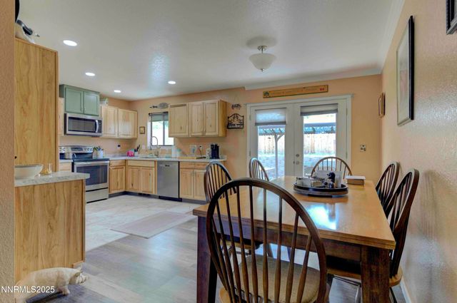 168 River Village Circle, Dayton, NV 89403