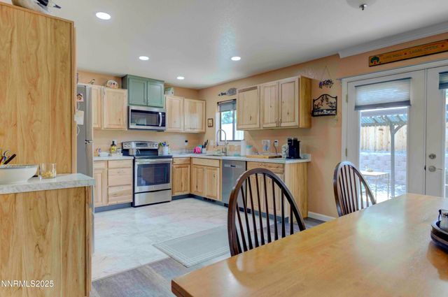 168 River Village Circle, Dayton, NV 89403