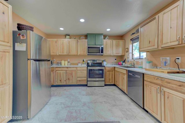 168 River Village Circle, Dayton, NV 89403