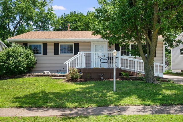 2807 N Lincoln Avenue, Davenport, IA 50804