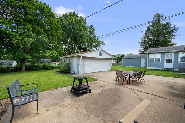 2807 N Lincoln Avenue, Davenport, IA 50804