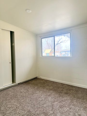 210 Sequoia Drive, Exeter, CA 93221