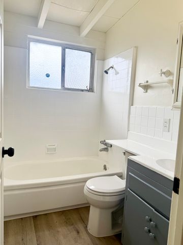 210 Sequoia Drive, Exeter, CA 93221