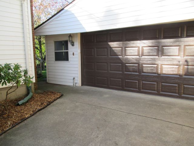 2050 Moeller Avenue, Ypsilanti Twp, MI 48198