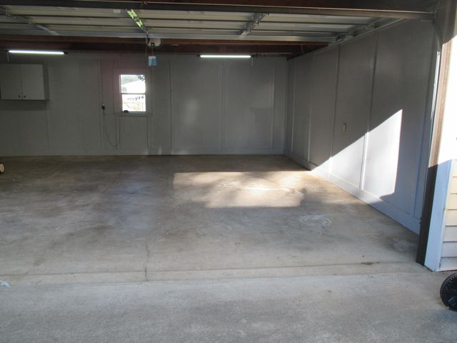 2050 Moeller Avenue, Ypsilanti Twp, MI 48198