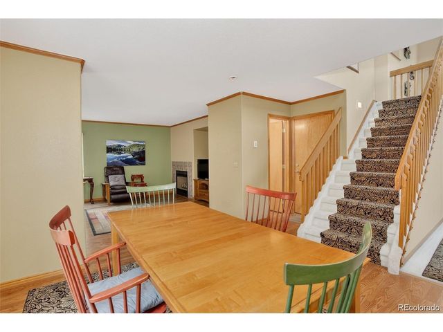 1131 S Chester Ct, Denver, CO 80247