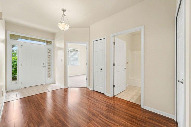1202 Auburn Meadow Lane, Schererville, IN 46375