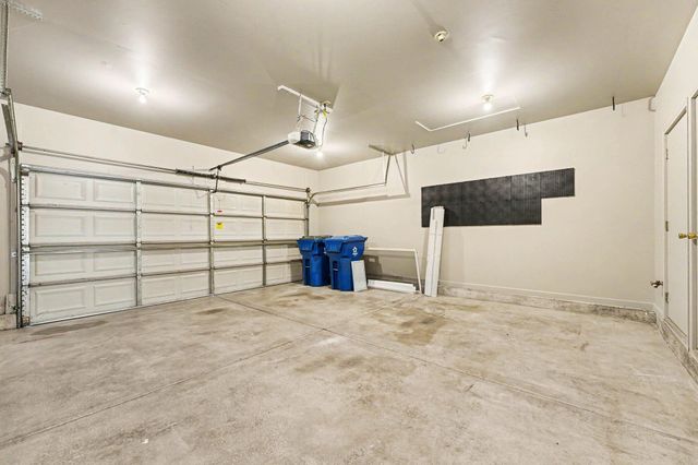 1202 Auburn Meadow Lane, Schererville, IN 46375