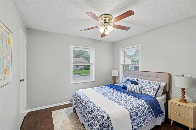 814 N Wigwam Trail, Independence, MO 64056