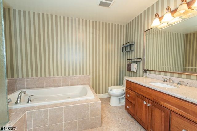 75 Birch Ln, Wayne Twp., NJ 07470