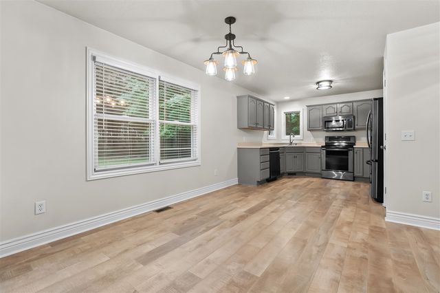 4467 Walkers Ridge Road, Kalamazoo, MI 49009
