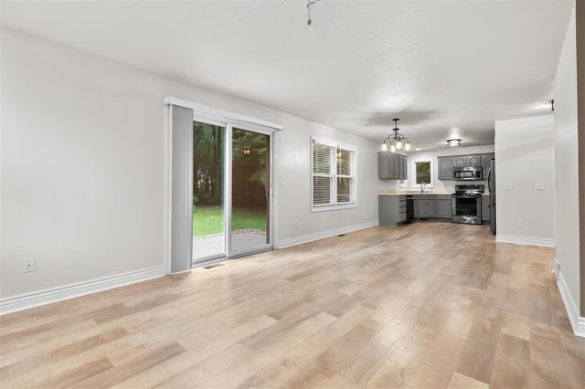 4467 Walkers Ridge Road, Kalamazoo, MI 49009