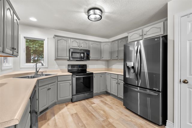 4467 Walkers Ridge Road, Kalamazoo, MI 49009