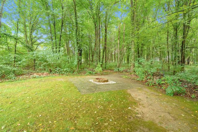 4467 Walkers Ridge Road, Kalamazoo, MI 49009
