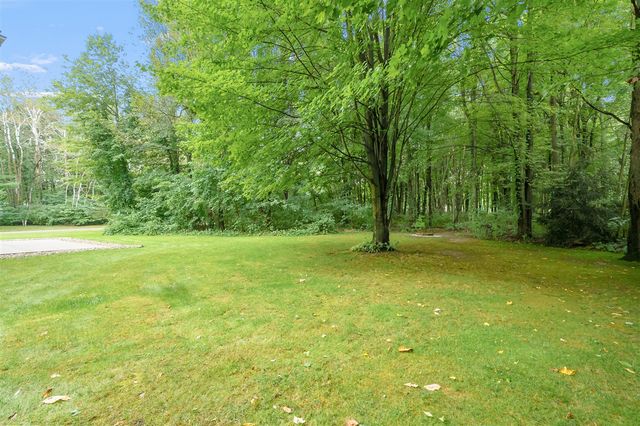 4467 Walkers Ridge Road, Kalamazoo, MI 49009