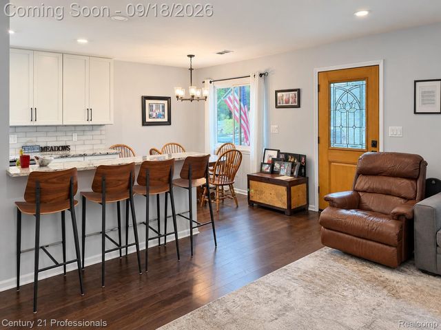 42583 Hammill Lane, Plymouth Charter Township, MI 48170