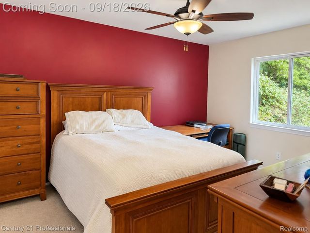 42583 Hammill Lane, Plymouth Charter Township, MI 48170