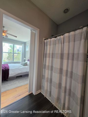 3156 S Hamlet Circle 45, East Lansing, MI 48823