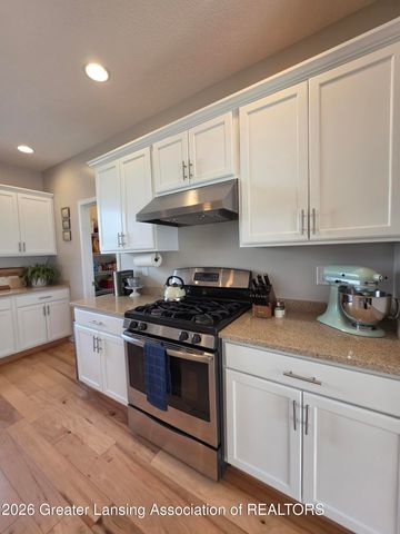 3156 S Hamlet Circle 45, East Lansing, MI 48823