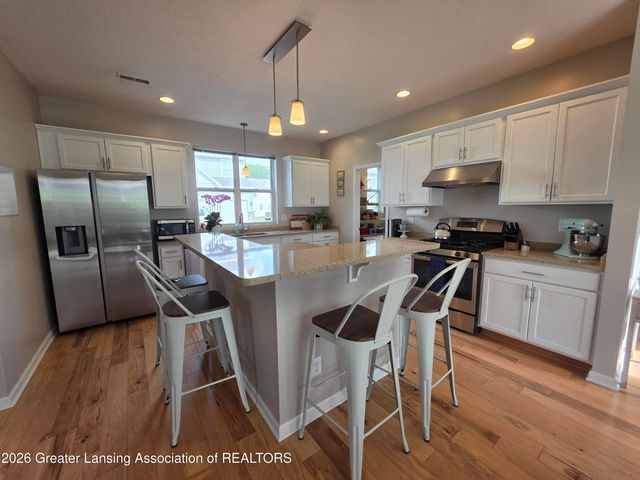 3156 S Hamlet Circle 45, East Lansing, MI 48823