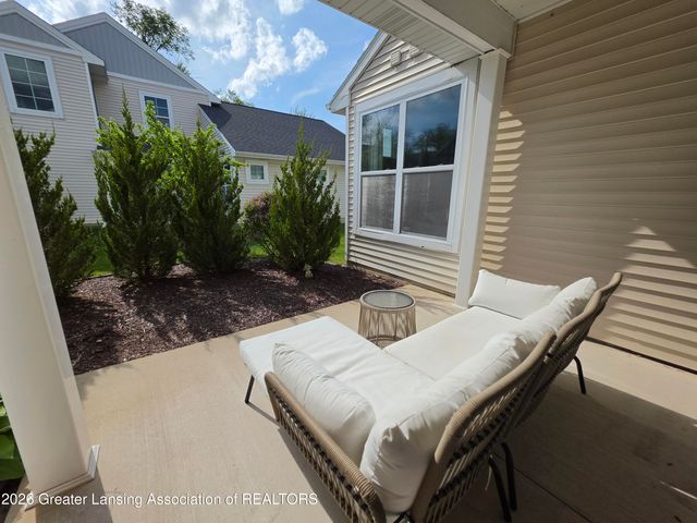 3156 S Hamlet Circle 45, East Lansing, MI 48823