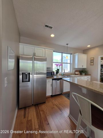 3156 S Hamlet Circle 45, East Lansing, MI 48823