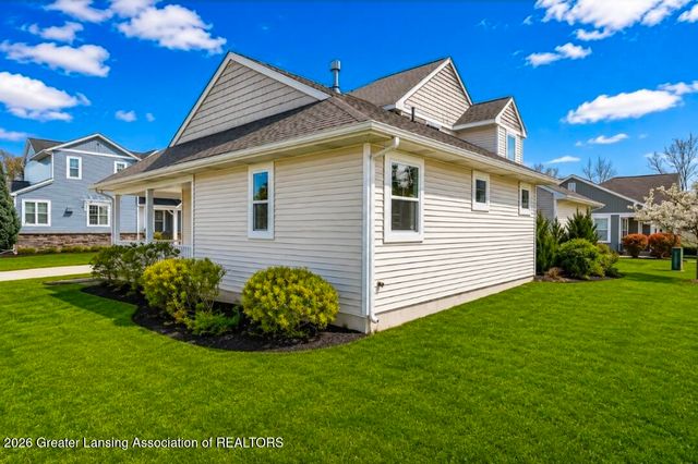 3156 S Hamlet Circle 45, East Lansing, MI 48823