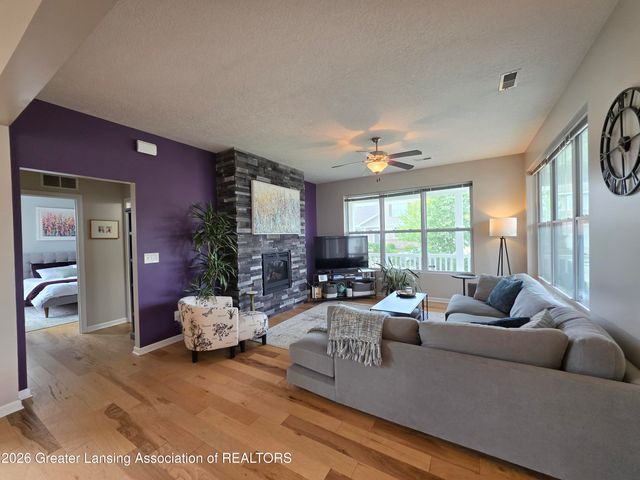 3156 S Hamlet Circle 45, East Lansing, MI 48823